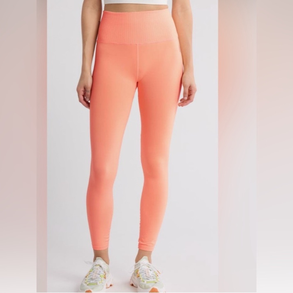 FP Movement Good Karma Leggings
Free People